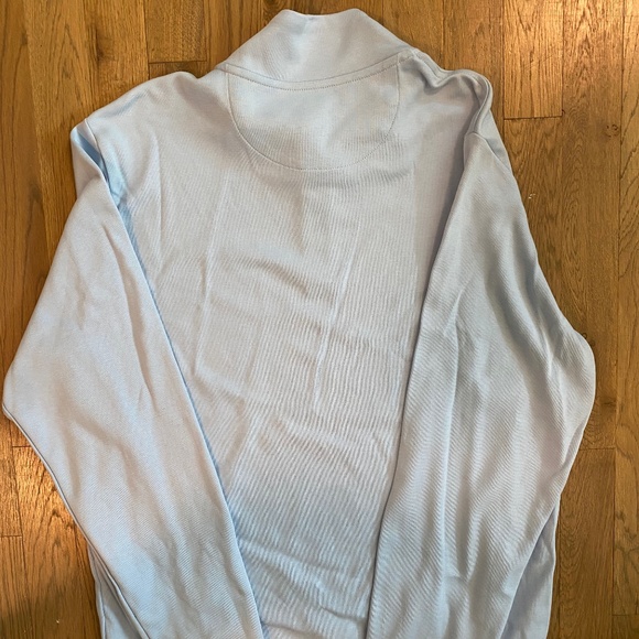 Vineyard Vines Quarter Zip - Picture 3 of 3